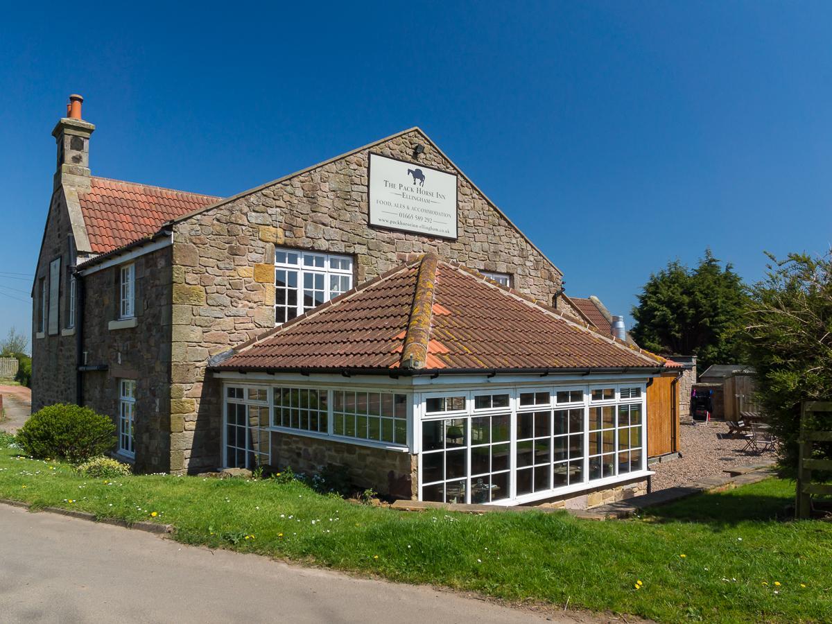The Pack Horse Inn Chathill Exterior photo