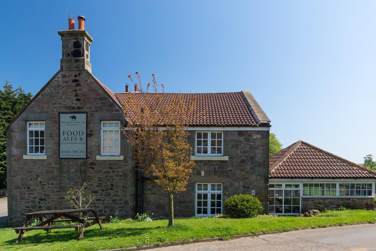 The Pack Horse Inn Chathill Exterior photo